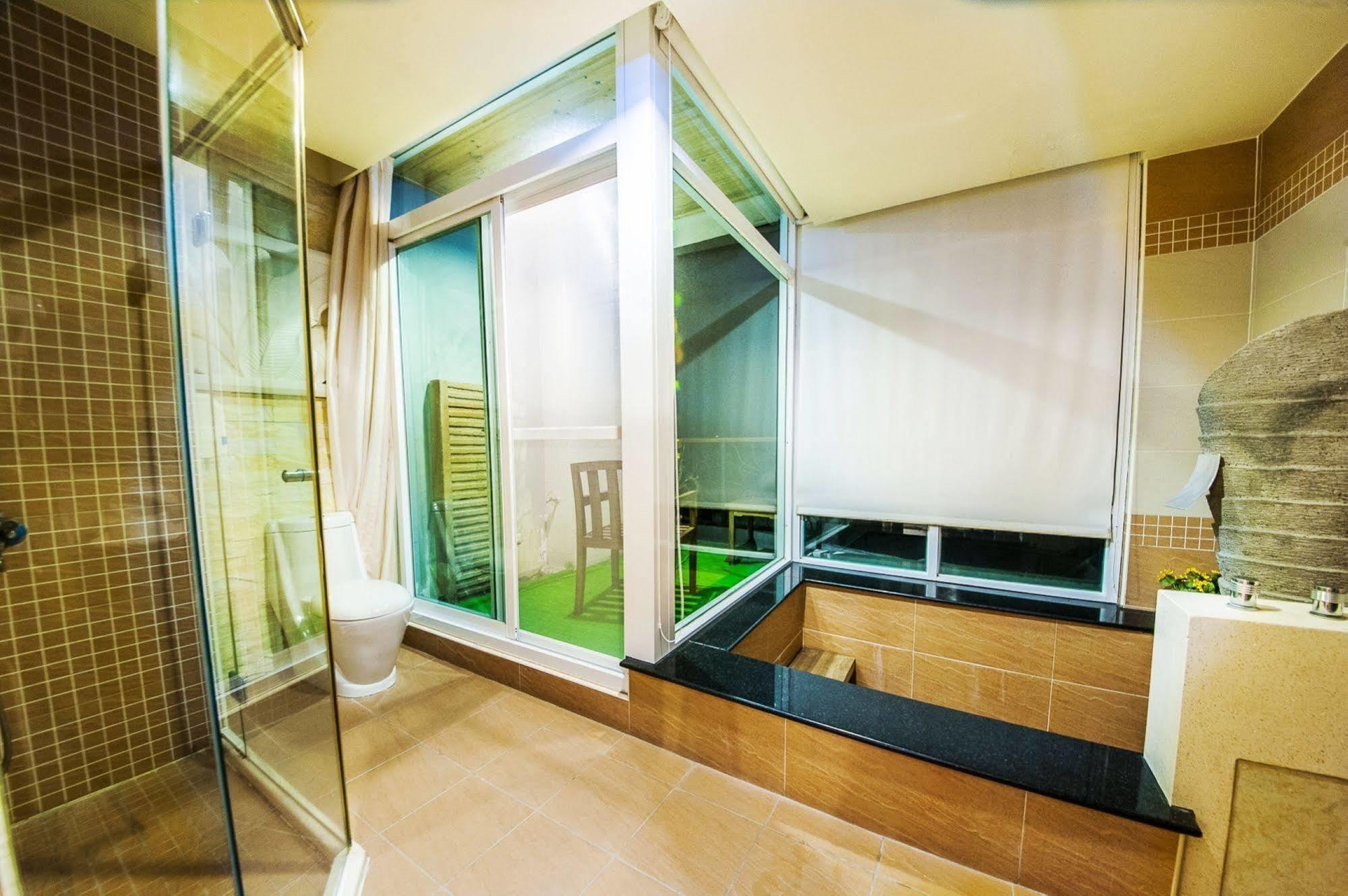 Seasons Bali Fashion Inn Kenting Exterior foto
